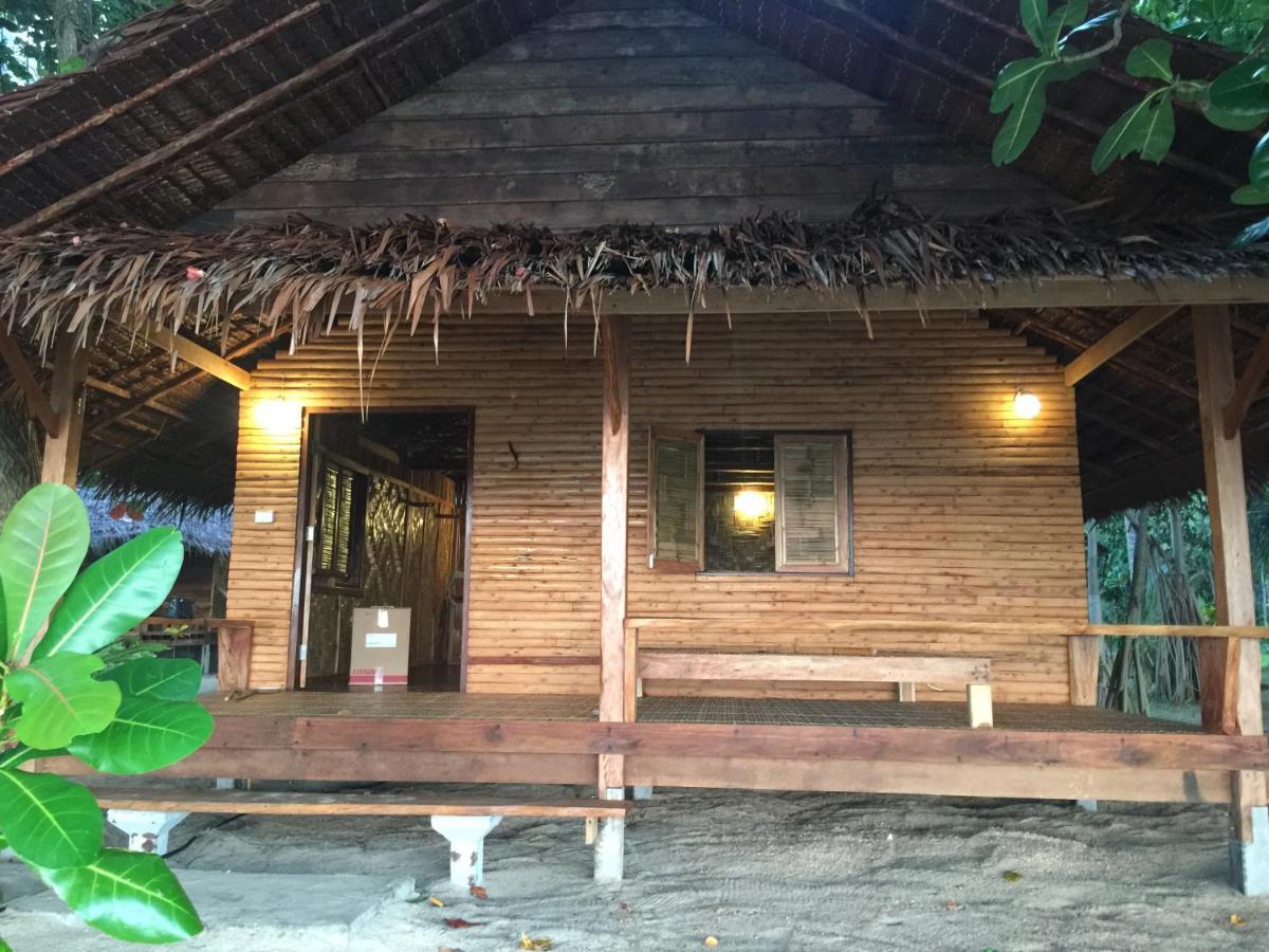 Cocobar&Bungalow'Kohjum Hotel Koh Jum Exterior photo